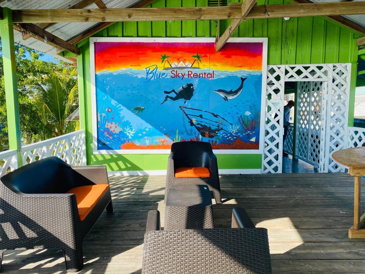 Blue Sky Rentals Utila Exterior photo